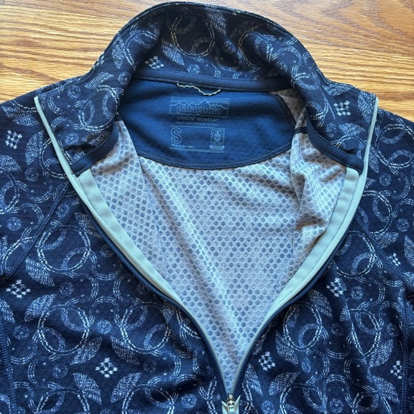 Patagonia Women’s Capilene Midweight Zip-neck. Size Small. Pre-owned condition. - Picture 6 of 9